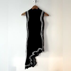 Asymmetrical Wave Hem Dress Round Neck